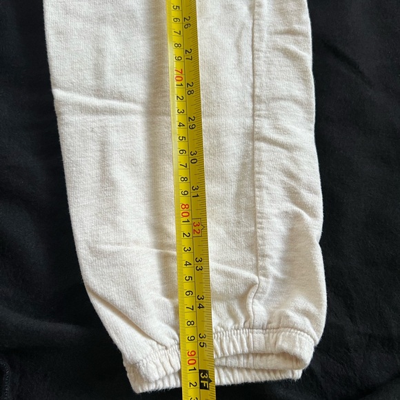 Aerie joggers cropped cream color medium size - Picture 13 of 13